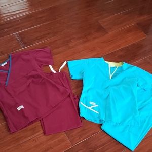 Scrubs set
